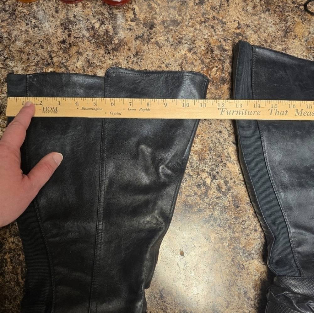 Black Knee-High Leather Boots - Picture 12 of 13